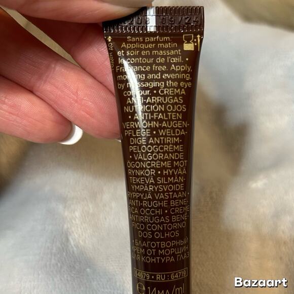 Yves Rocher Riche Crème Comforting Anti-Wrinkle Eye Cream 14 ml/.47 Fl Oz. - Picture 4 of 4